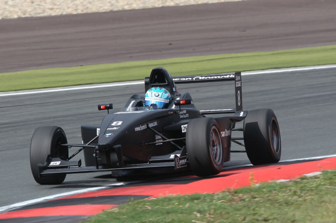 2013_F1_1